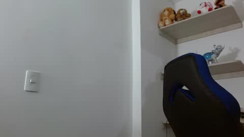 Snapshot of alejo_hot23 chatting on 12-03-24, 12:13 David online show from 12-03-24, 12:13