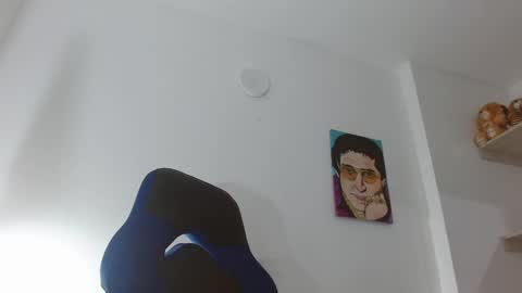 Snapshot of alejo_hot23 chatting on 02-03-25, 12:15 David online show from 02-03-25, 12:15