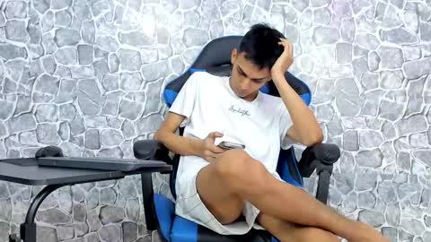 alejo peverell online show from 03-16-26, 08:02