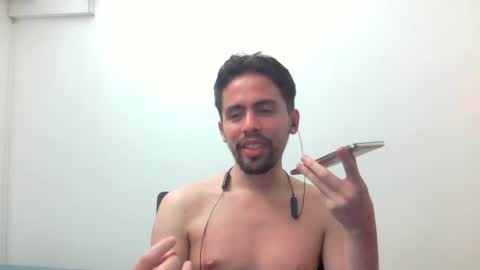 alejo_shy online show from 01-11-25, 02:41