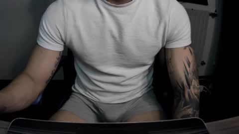 Snapshot of alejoduarte16 chatting on 12-03-25, 07:01 alejoduarte16 online show from 12-03-25, 07:01