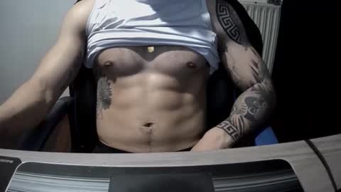 Snapshot of alejoduarte16 chatting on 05-23-26, 11:36 alejoduarte16 online show from 05-23-26, 11:36