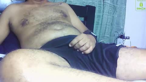 alejohot29 online show from 02-02-25, 05:37