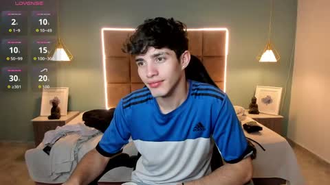 ALejoo Saenz online show from 04-15-26, 04:08