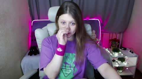 Aleksa online show from 02-21-25, 01:33