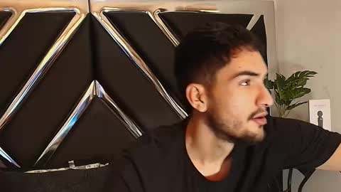 Alek online show from 09-30-25, 04:50