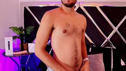 Alek online show from 10-08-25, 05:10