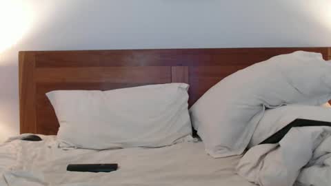 Snapshot of aleks_hot123 chatting on 04-28-26, 02:27 Aleks - online show from 04-28-26, 02:27