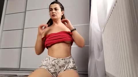 Snapshot of aleksafalii chatting on 11-26-25, 11:22 aleksafalii online show from 11-26-25, 11:22