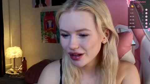 Lexi online show from 01-24-25, 07:41