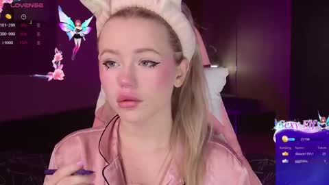 Lexi online show from 03-07-25, 03:51