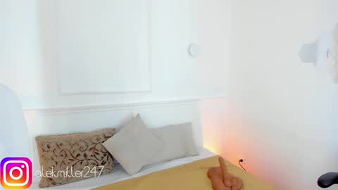 Snapshot of aleksandra_miller chatting on 03-08-25, 12:30 Aleksandra online show from 03-08-25, 12:30