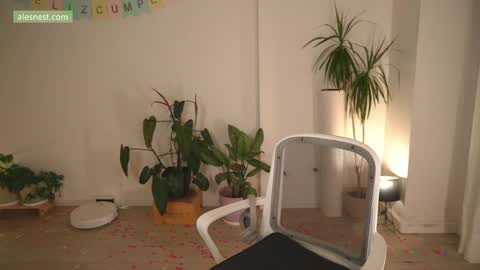 Snapshot of alemaniababe chatting on 03-31-26, 12:45 Ale online show from 03-31-26, 12:45