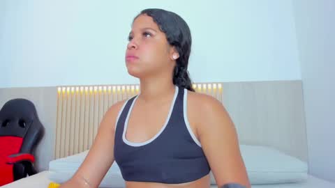 Snapshot of alena_brown chatting on 09-27-25, 11:37 ALENA online show from 09-27-25, 11:37