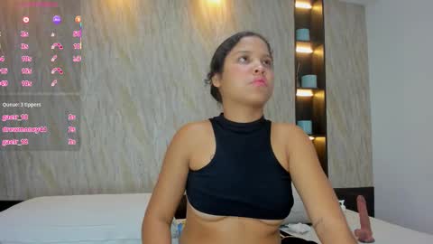 Snapshot of alena_brown chatting on 11-07-25, 02:44 ALENA online show from 11-07-25, 02:44