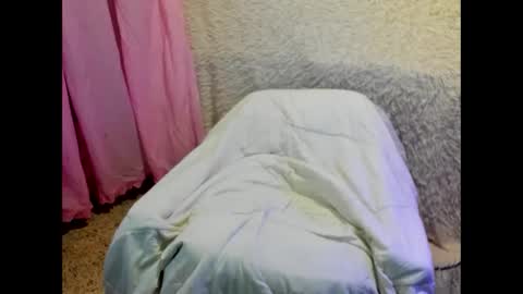 Snapshot of alenablack chatting on 09-09-25, 11:48 Luly online show from 09-09-25, 11:48