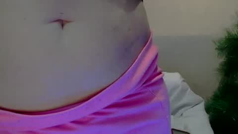 Snapshot of alenablack chatting on 11-21-25, 09:24 Luly online show from 11-21-25, 09:24