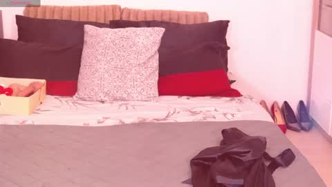 Alenni online show from 07-21-26, 02:58