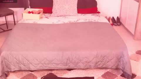Alenni online show from 07-22-26, 02:58