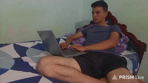 Alejandro online show from 10-05-25, 03:16