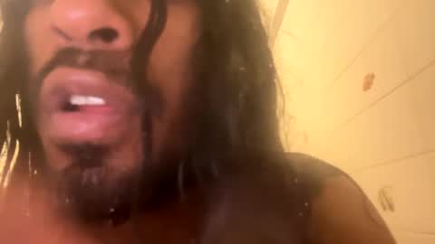 Snapshot of alesal0626 chatting on 10-09-25, 11:52 Bigduckandtwonuts online show from 10-09-25, 11:52