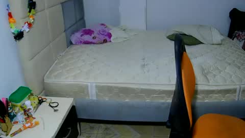 Alesia jones01 online show from 06-16-26, 06:05