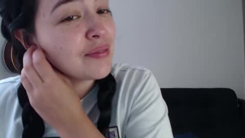 Snapshot of aleska_bell69 chatting on 03-30-26, 04:19 Aleska online show from 03-30-26, 04:19