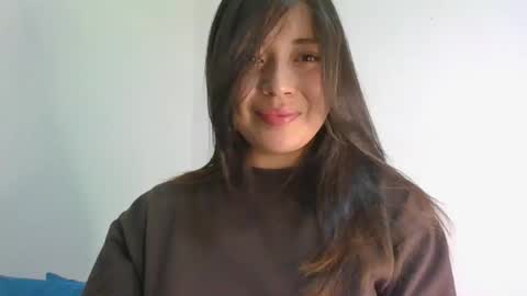 QUEEN OFF MILk  IM BACK  15 NOV online show from 04-14-26, 07:42