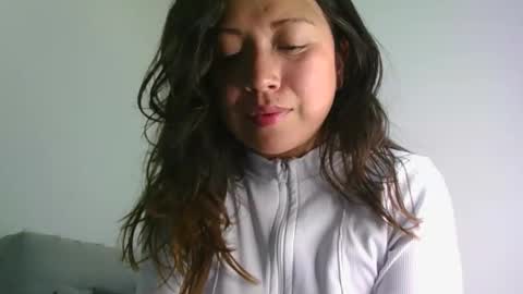 QUEEN OFF MILk  IM BACK  15 NOV online show from 04-26-26, 03:48