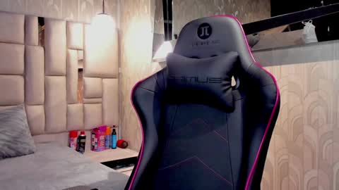 Alessandro King online show from 01-05-25, 04:59