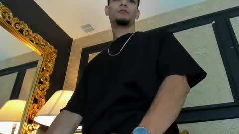 Snapshot of aless_king chatting on 04-18-26, 09:15 Alessandro King online show from 04-18-26, 09:15