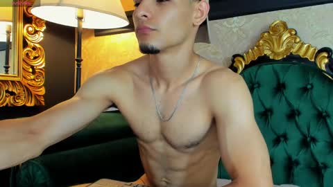 Snapshot of aless_king chatting on 05-15-26, 11:23 Alessandro King online show from 05-15-26, 11:23