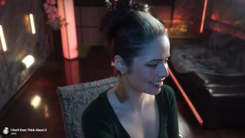 Snapshot of alessa_goreng chatting on 10-26-25, 09:48 Alessa Goreng online show from 10-26-25, 09:48