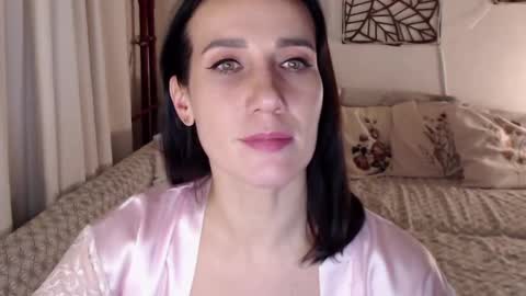 Sandra online show from 12-17-24, 07:48