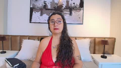 Snapshot of alessandraleroy chatting on 05-14-26, 11:50 Alessandra online show from 05-14-26, 11:50