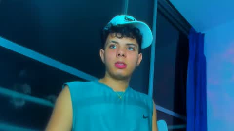 Snapshot of alessandro__777 chatting on 11-04-25, 04:33 Alessandro online show from 11-04-25, 04:33