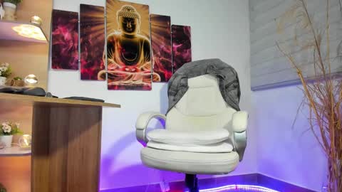Snapshot of alessandro__wye chatting on 02-05-25, 05:52 ALESSANDRO  WYE online show from 02-05-25, 05:52