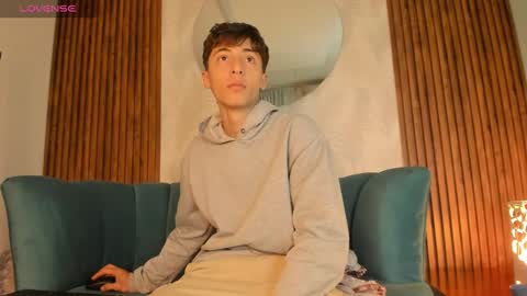 Alessandro Dybala online show from 02-09-25, 05:54