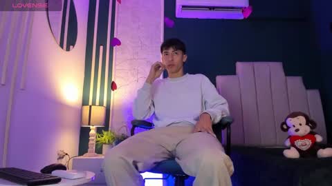 Alessandro Dybala online show from 02-16-25, 11:59