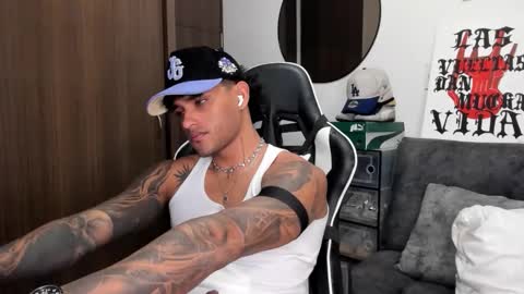 Alessandro Vanni online show from 09-10-25, 02:33