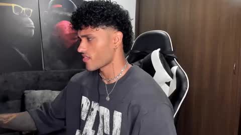 Alessandro Vanni online show from 10-19-25, 02:12