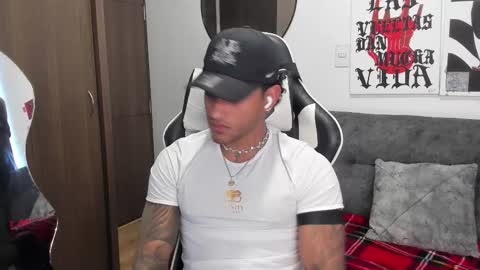 Alessandro Vanni online show from 01-14-26, 01:28