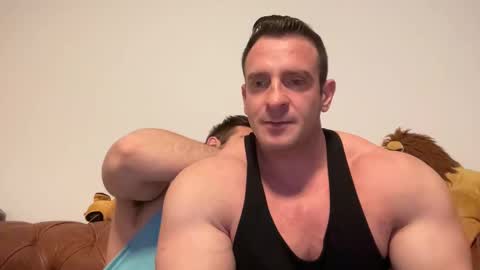 Alessandrobuilder online show from 03-07-25, 11:05