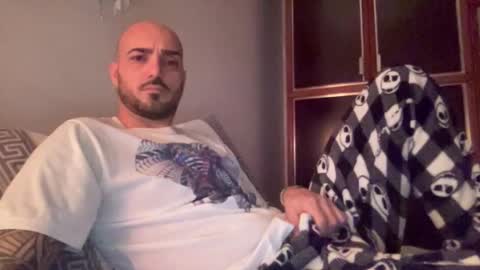 alessandromori91 online show from 12-21-25, 09:22