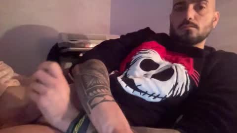 alessandromori91 online show from 01-08-26, 09:39