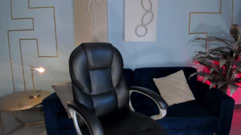 Snapshot of alessaromero chatting on 01-05-25, 01:35 ALESSA ROMERO  online show from 01-05-25, 01:35