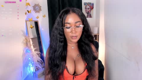 Snapshot of alessia_anderson07 chatting on 01-27-25, 12:22 Yy  online show from 01-27-25, 12:22