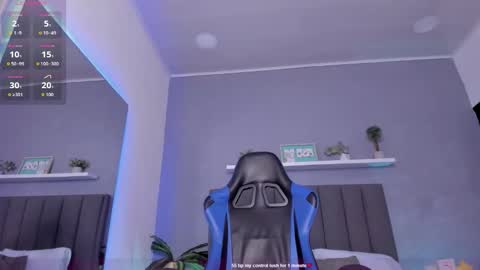 Snapshot of alessia_leroy chatting on 11-26-25, 07:48 A L E S S I A online show from 11-26-25, 07:48