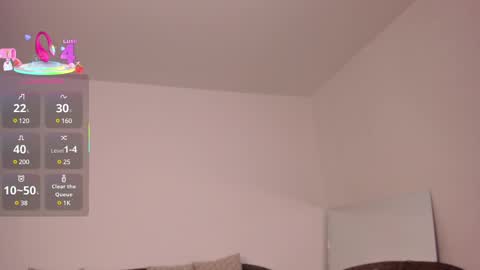 Alessia  Everyday From 0530 to 1430 Col Time online show from 02-17-25, 08:36