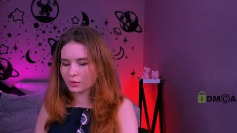 Snapshot of alessiaarouge chatting on 07-16-26, 07:20 Your love online show from 07-16-26, 07:20
